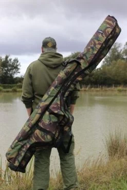 Cult Tackle - DPM 3 Rod Holdall 15 Cult Tackle - DPM 3 Rod Holdall -Wilde Visserij Winkel img 0057