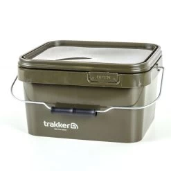 Trakker - Olive 5ltr Bucket -Wilde Visserij Winkel img 5913 copy