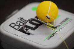 Korda - Unwaxed Bait Floss -Wilde Visserij Winkel korda unwaxed bait floss 4