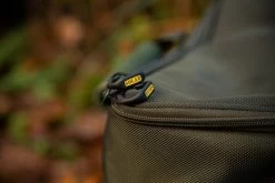 Solar Tackle - SP Clothes Bag Large -Wilde Visserij Winkel solar tackle sp clothes bag large 3