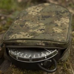 Thinking Anglers - Camfleck Scales Pouch -Wilde Visserij Winkel thinking anglers camfleck scales pouch 3 1